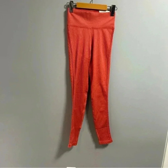 Offline by Aerie Seamless Leggings - Picture 1 of 5